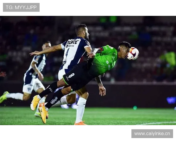 从推进到失控：多特蒙德中场连接的断裂问题