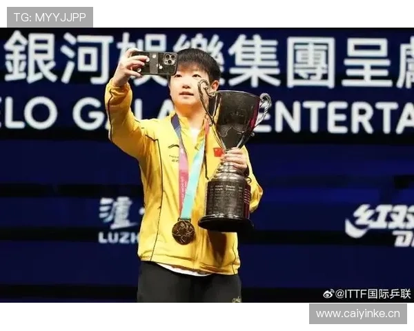 孙颖莎家门口的小区车停得跟她比赛快似的，谁真赚钱了？