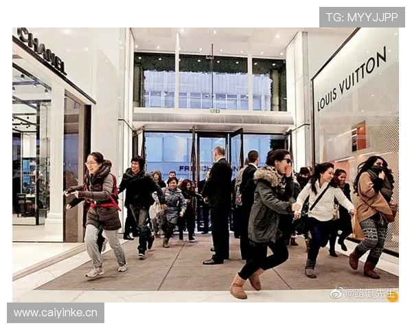 袁悦训练完直接拎包进奢侈品店，这消费节奏谁跟得上