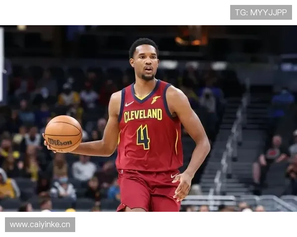 埃文·莫布里内线防守主导力提升 勒布朗对决中展现关键影响